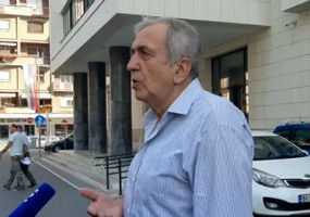 Председница Гроцке примила новинара Милана Јовановића у свој кабинет Председница Гроцке примила новинара Милана Јовановића у свој кабинет
